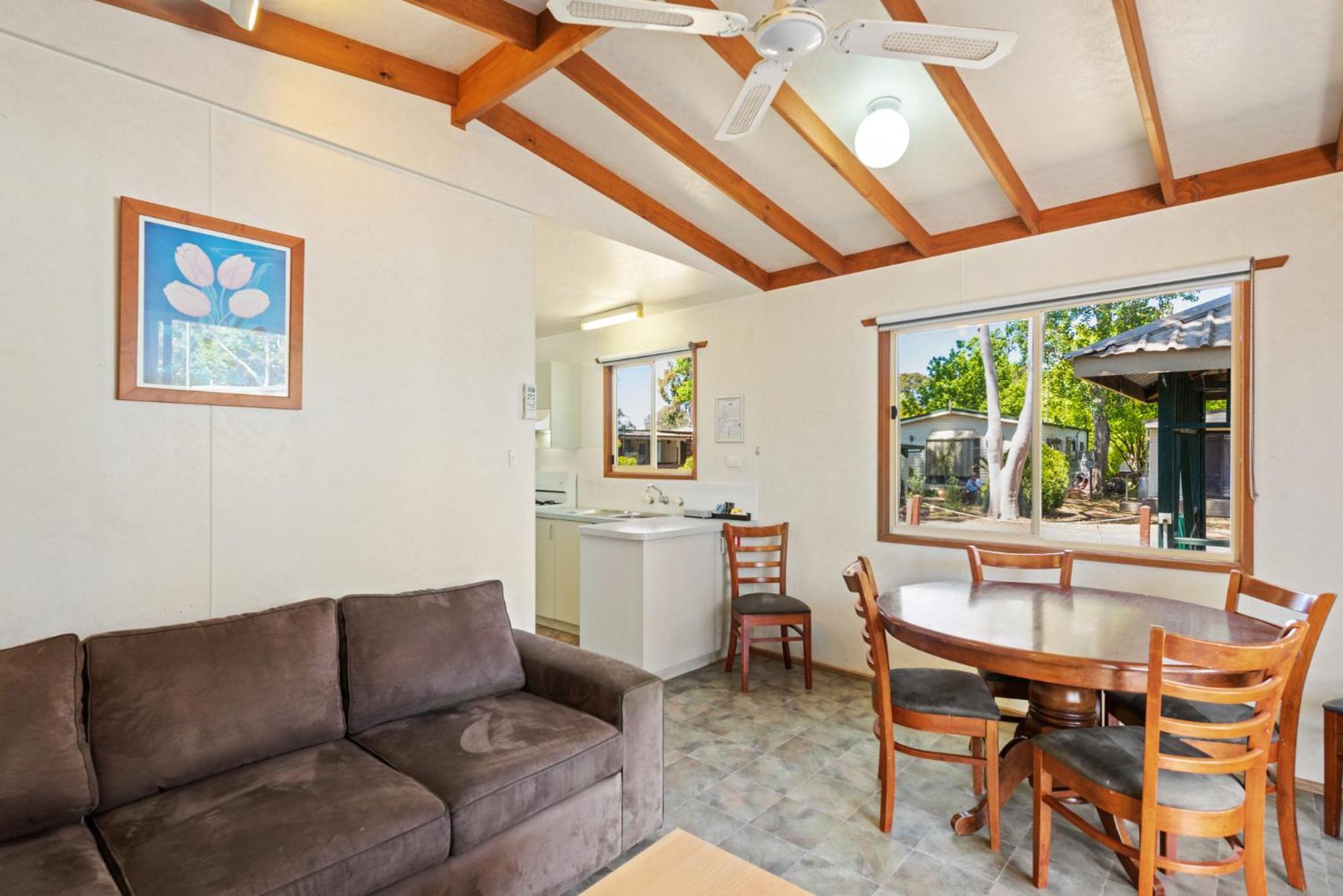 Discovery Parks - Maidens Inn Moama Room photo